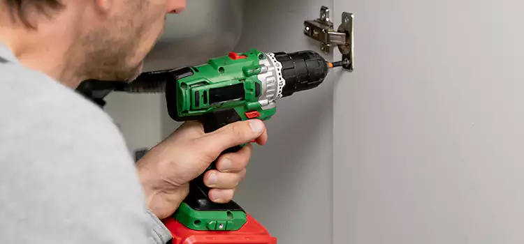 Commercial Door Hinge Repair San Pablo